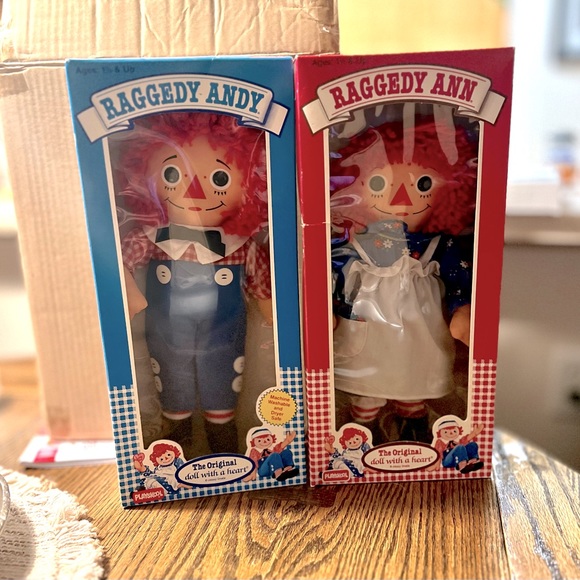 Play school Other - Vintage Raggedy Ann, and Andy doll new in box